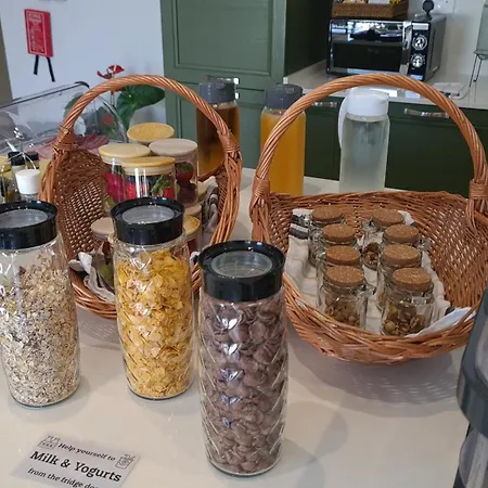 Bed & Breakfast The Carob Tree 4*