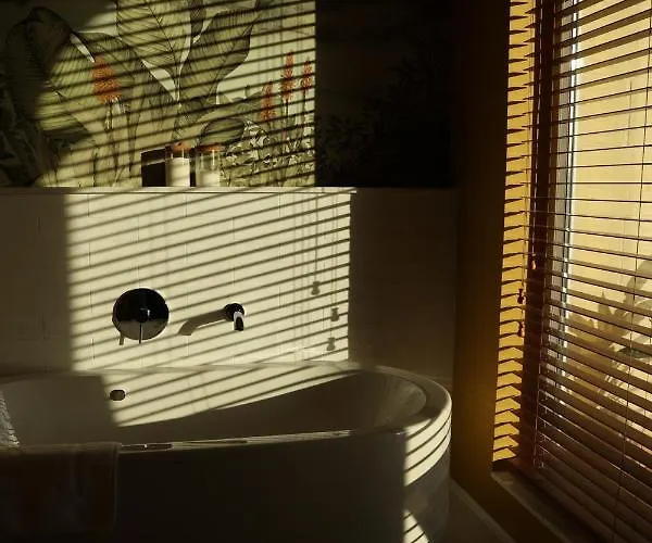 Bed & Breakfast The Carob Tree 4*