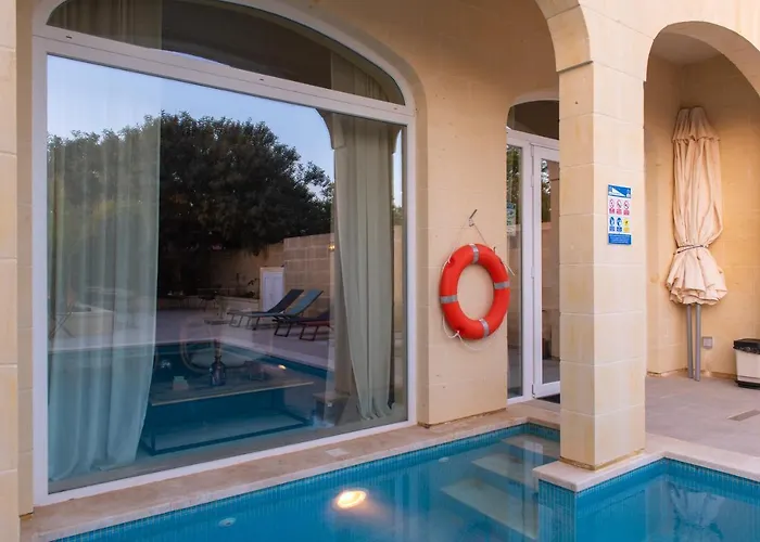 The Carob Tree Bed & Breakfast 4*